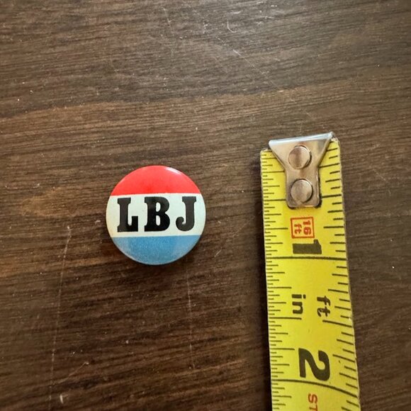 Vintage LBJ Political Pinback-No Pin On Back - Picture 2 of 3